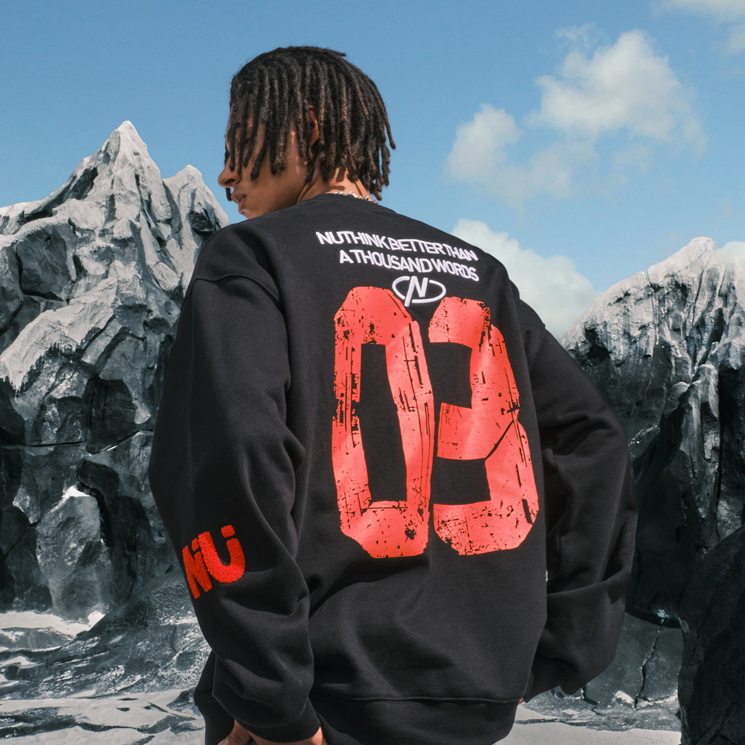 Nuthink美式潮牌字母圆领卫衣刺绣复古街头chic男女新款2026年春,淘宝优惠券,粉丝福利购,淘宝优惠卷