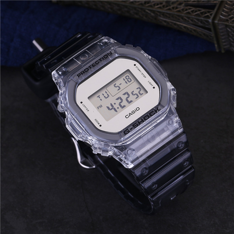 卡西欧40周年限定 GSHOCK超级玛丽联名冰韧透明方块 DW-5600SMB - 图2