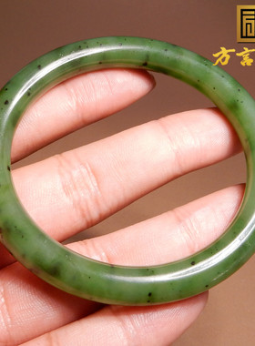 俄罗斯老坑料碧玉猕猴桃60mm手镯