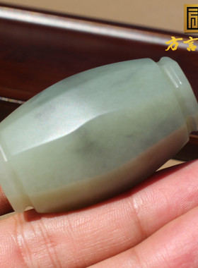 新疆青花籽料勒子玉吊坠挂件