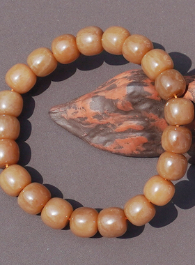 方言和田玉且末料金山矿黄金糖玉