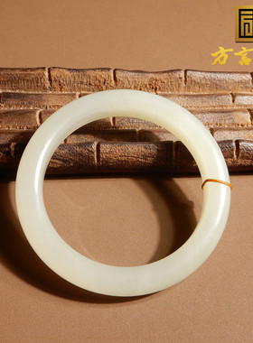 青海老坑料冰润内径55mm正装手镯