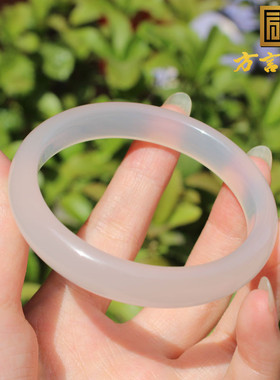 荔枝冻冰白月光玉髓玛瑙55mm手镯