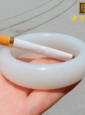 俄罗斯肉底羊脂白玉内径55mm手镯