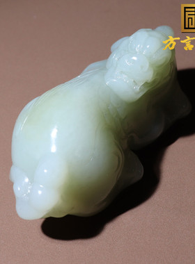 方言和田玉且末料糖白玉貔貅把件