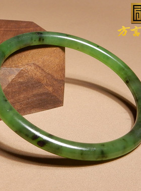 老坑料碧玉猕猴桃色55mm精品镯子