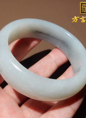 新疆和田玉籽料油润细腻手镯子