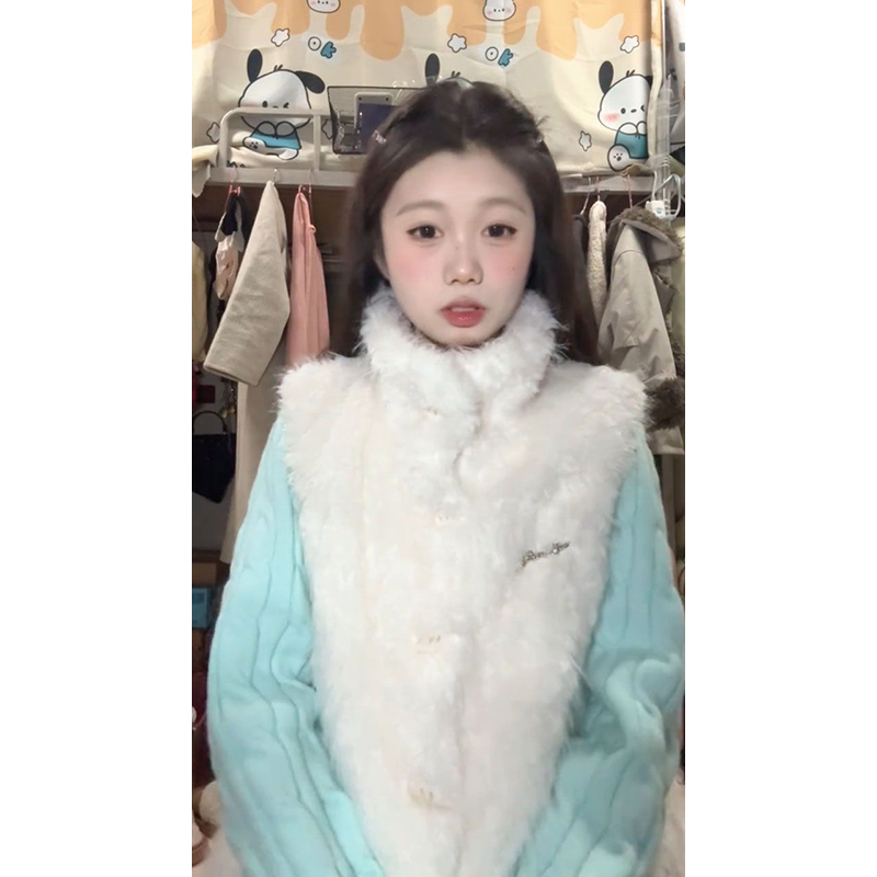 冬日温柔风一整套装毛茸茸马甲背心女叠穿日常薄荷绿针织开衫毛衣 - 图2