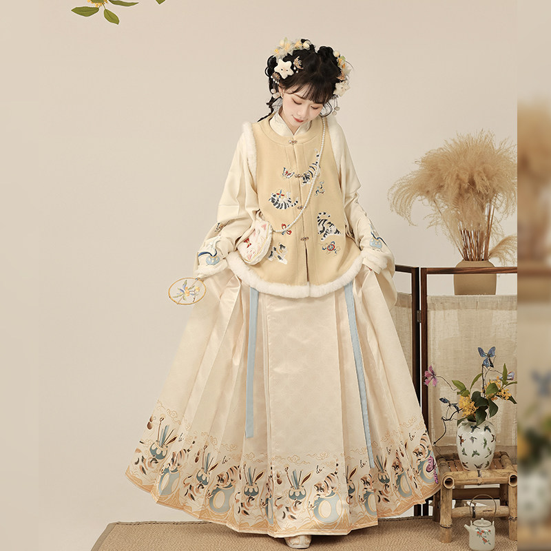 梦屿盛原创【猫里喵气】明制汉服女中国风刺绣比甲马面裙拜年服冬,淘宝优惠券,粉丝福利购,淘宝优惠卷