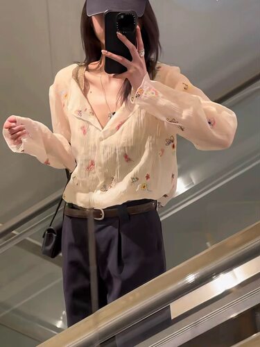 Rosie/olive正品～韩代同款刺绣小花衬衫防晒小衫温柔氛围感 - 图2