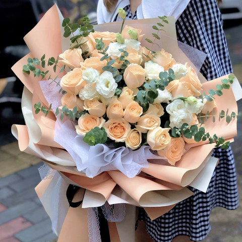西安鲜花同城速递情人节日送女友向日葵康乃馨99朵粉红玫瑰鲜花束