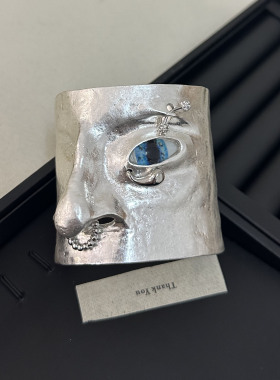 欧美复古金属面具手镯