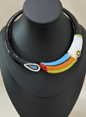 欧美小众夸张设计金属彩色滴油鹦鹉项圈时尚轻奢高级感开合项链女