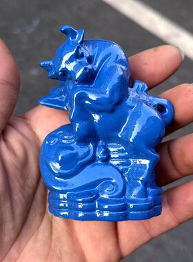实木蓝色桃木牛十二生肖摆件