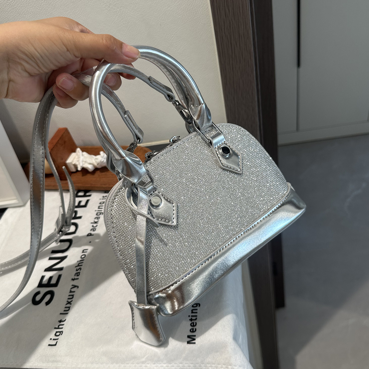 左杏银色包包单肩包斜挎包韩版手提2025新款时尚贝壳包通勤包包,淘宝优惠券,粉丝福利购,淘宝优惠卷