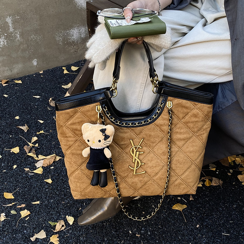 小香风撞色菱格链条包女2025新款大容量托特包单肩斜挎包磨砂绒包,淘宝优惠券,粉丝福利购,淘宝优惠卷