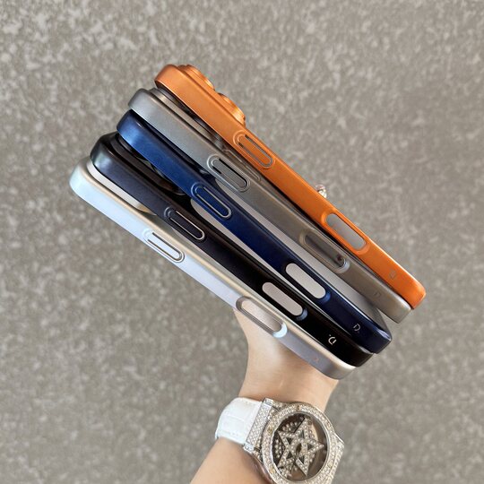 Suitable for iPhone17promax mobile phone case