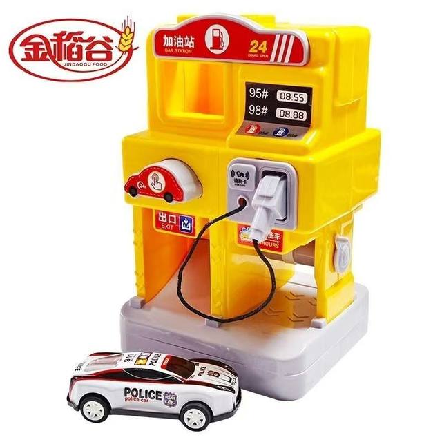 Children's play house simulates gas station mini car