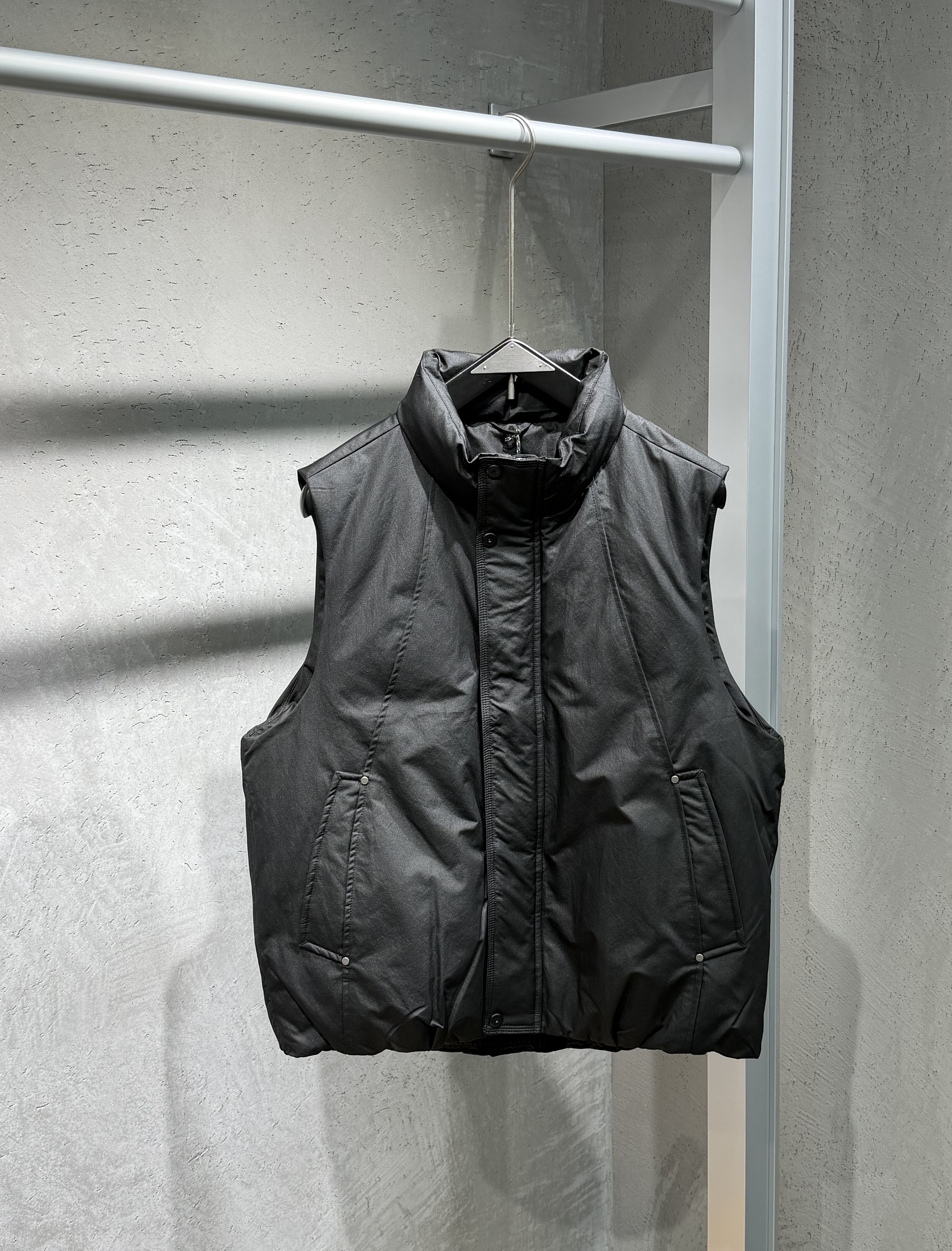 2026 Winter New Men's Stand Collar Sleeveless Down Vest Simple and Versatile Casual Loose Warm Waistcoat Top