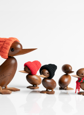 温馨创意木头鸭子家居装饰品