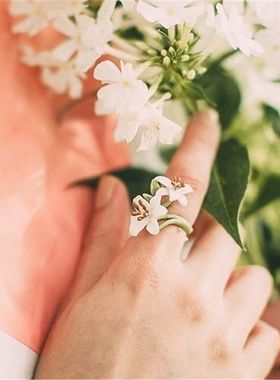 泰国设计师纯洁高雅荣誉神圣 百合花开口可调节戒指