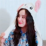 То же модели Дуйина в чистых ушах красного кролика осенью и зимними шляпами дети милые пикачу кроличьи уши будут двигаться