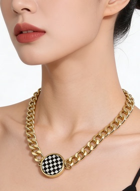 棋盘格圆形项链女配饰