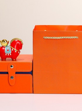 马上有钱摆件马年吉祥物装饰礼盒