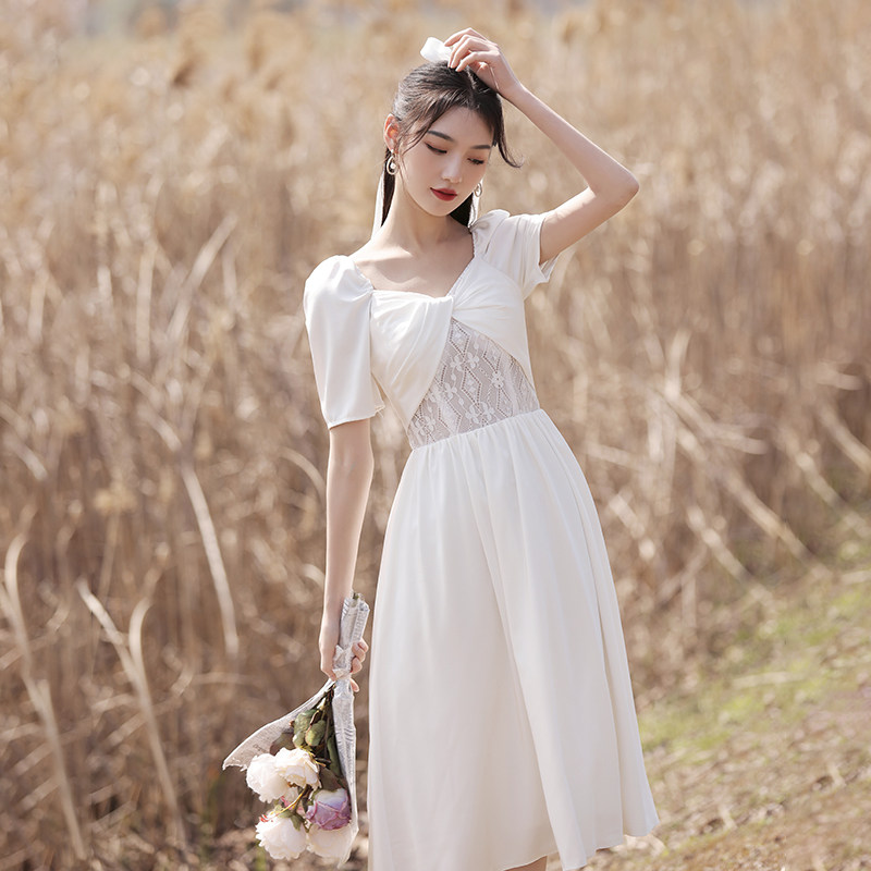 白色小平时可穿夏季订婚连衣裙婚纱 薇绣礼服/晚装