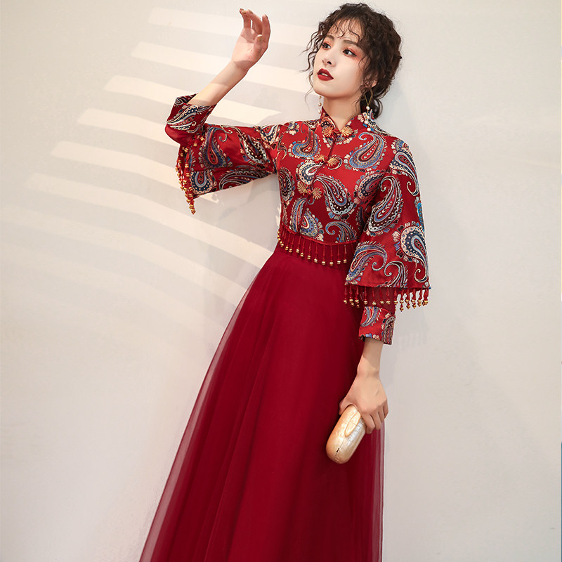 高端大气新娘冬季酒红色订婚礼服 薇绣礼服/晚装