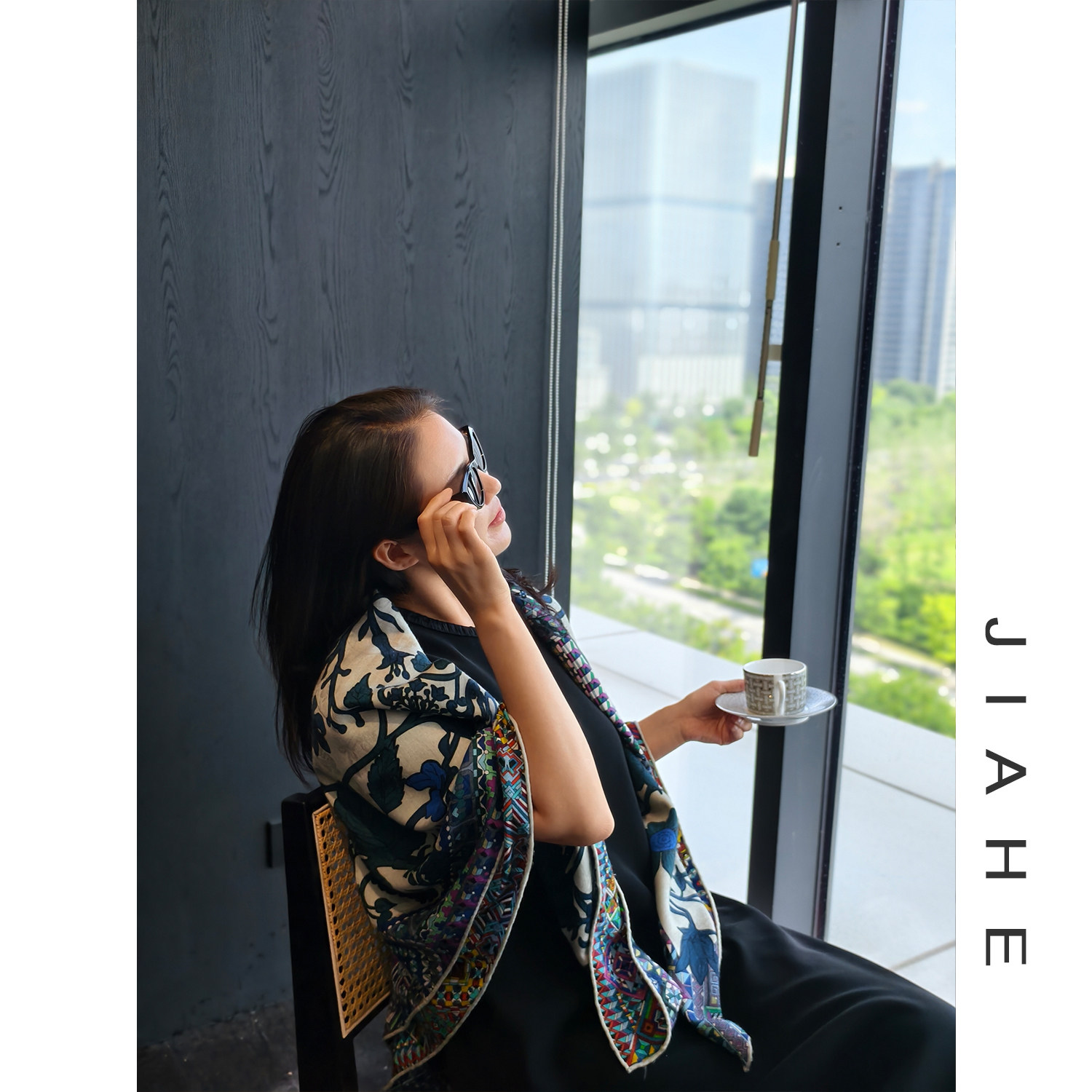 加禾【花豹蜂鸟故事】重磅新款 丝毛女士时尚丝巾围巾披肩135*135,淘宝优惠券,粉丝福利购,淘宝优惠卷