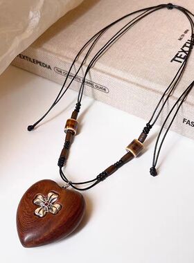 复古民族风爱心新中式项链长款毛衣链高级感配饰吊坠串珠唐装挂件