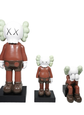 kaws暴力熊网红抽象落地摆件展厅