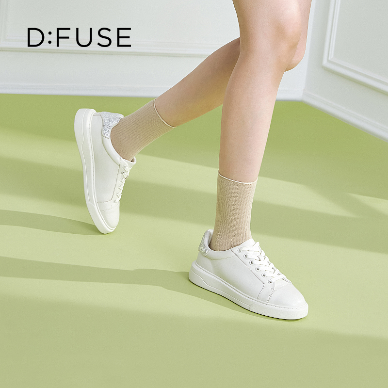 DFuse迪芙斯春季羊皮圆头烫钻小白鞋休闲板鞋DF31112293