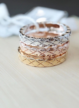 钛钢小香风菠萝菱格纹戒指宽窄版镶钻光面ins冷淡风时尚情侣指环