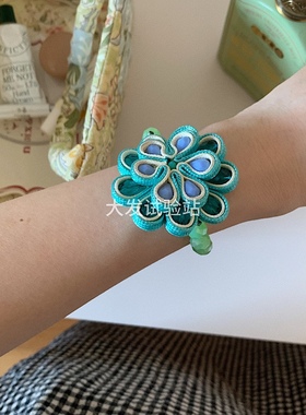 大发试验站 自制串珠花朵设计感小众磁铁扣手链时髦个性撞色编织