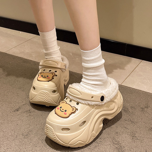 洞洞鞋增高10cm冬季加绒外穿厚底结婚穿防滑保暖婚纱神器婚鞋潮 - 图1