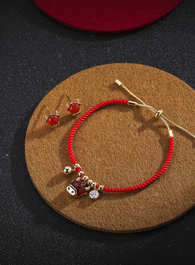 小众本命年生肖牛耳钉红绳手链