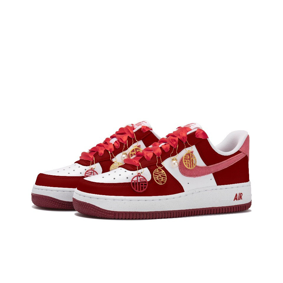 定制球鞋Nike Air Force 1空军一号 珍珠挂饰 龙年 婚鞋 女子板鞋,淘宝优惠券,粉丝福利购,淘宝优惠卷