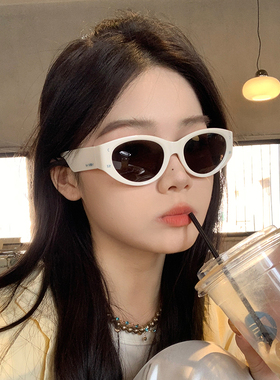 甜酷猫眼遮阳防晒墨镜女显脸小
