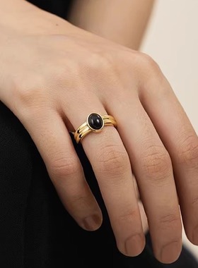 黑玛瑙小众轻奢镀18K金食指戒