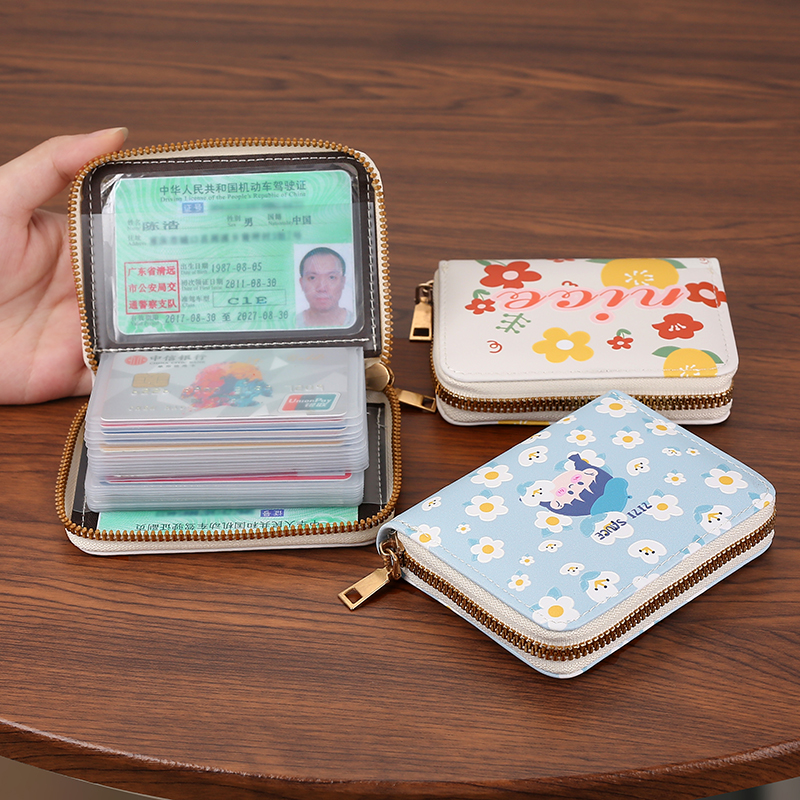 新款小巧女卡通镜窗少女心零钱包 werllands路勋箱包卡包