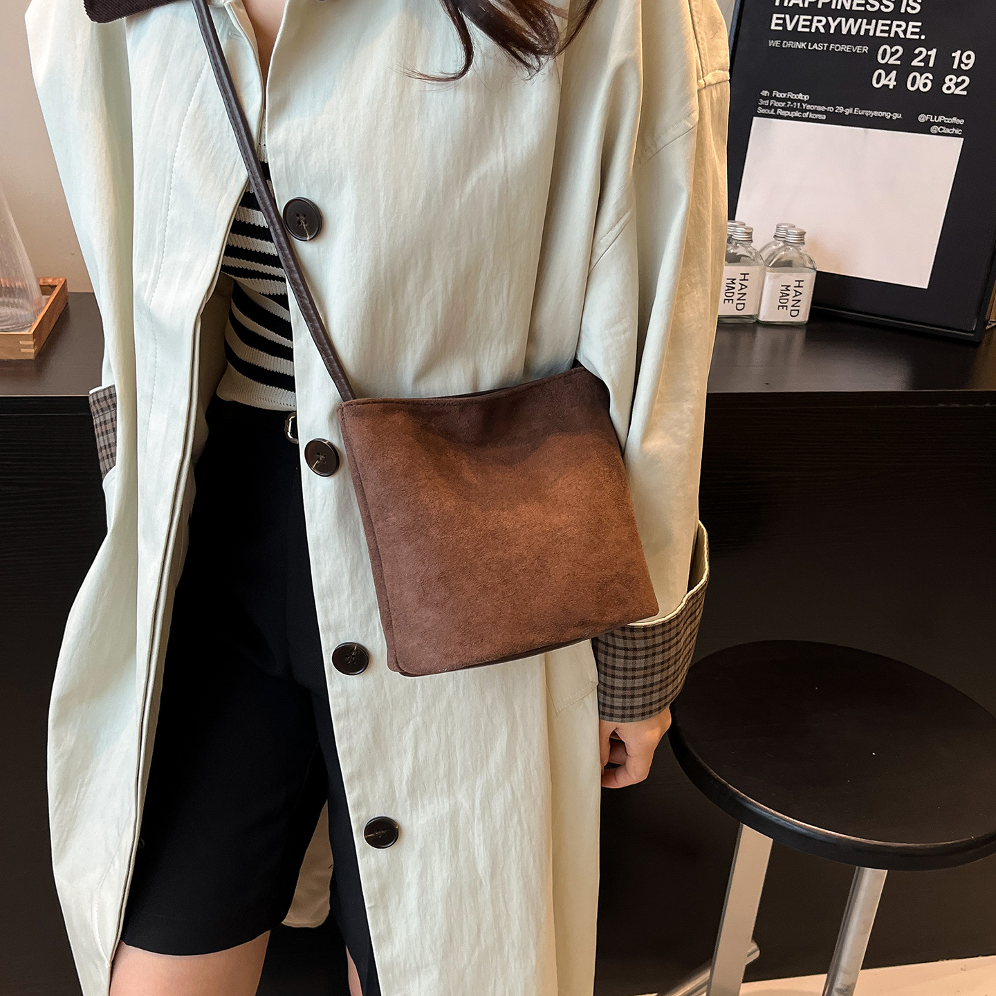 秋冬爆款复古麂皮绒包包女2025新款简约豹纹水桶包ins百搭斜挎包 - 图1