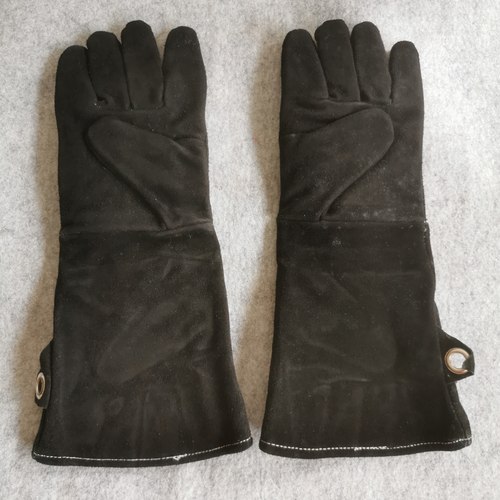 出口库存丹麦白熊BBQ防烫野营生火烧烤耐高温电焊隔热牛皮长手套 - 图2