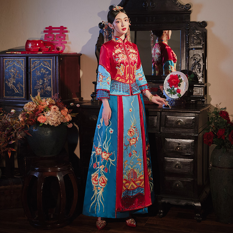 秀禾服2020新款拖尾秀和服中式婚纱 花作衣旗袍