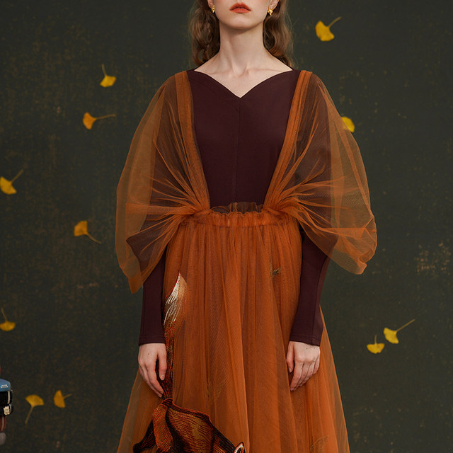 Mid-length versatile strap skirt