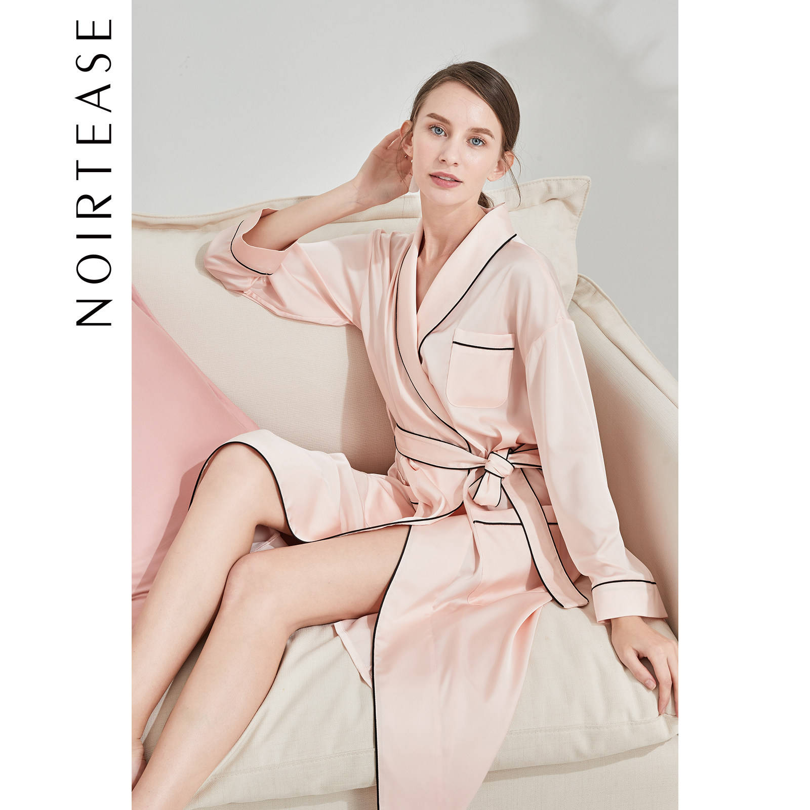  noirtease睡袍/浴袍