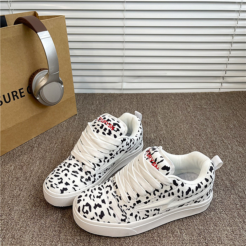 鞋子男白豹纹2026春季新款学生复古情侣百搭ins潮运动休闲板鞋女,淘宝优惠券,粉丝福利购,淘宝优惠卷
