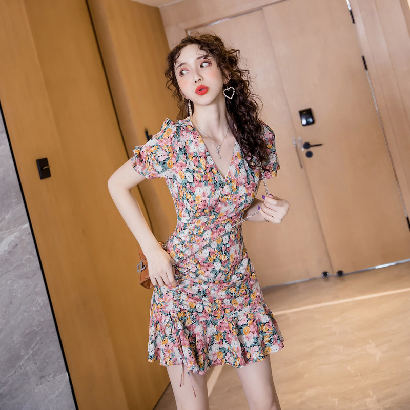山本挖空v领赫本风碎花女雪纺裙子 柏曼芳连衣裙