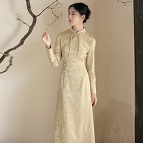 First cicadas improved qipao womens autumn and winter 2023 new long sleeves to collect waist temperament noble tea colors Chinese style national windy dress